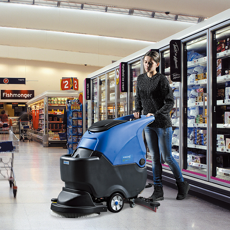 采購全自動洗地機(jī)的注意事項(xiàng)