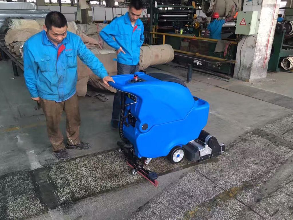 洗地機(jī)和掃地機(jī)等清潔設(shè)備在物業(yè)保潔市場(chǎng)的應(yīng)用