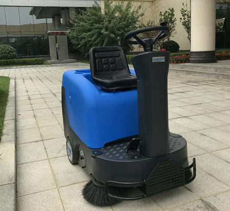 掃地機日常應(yīng)該如何保養(yǎng)？