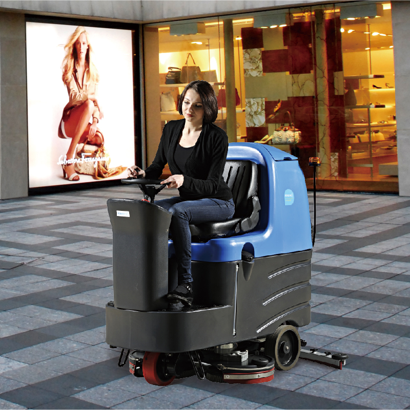 駕駛式洗地機(jī)做清潔可不可以省錢？