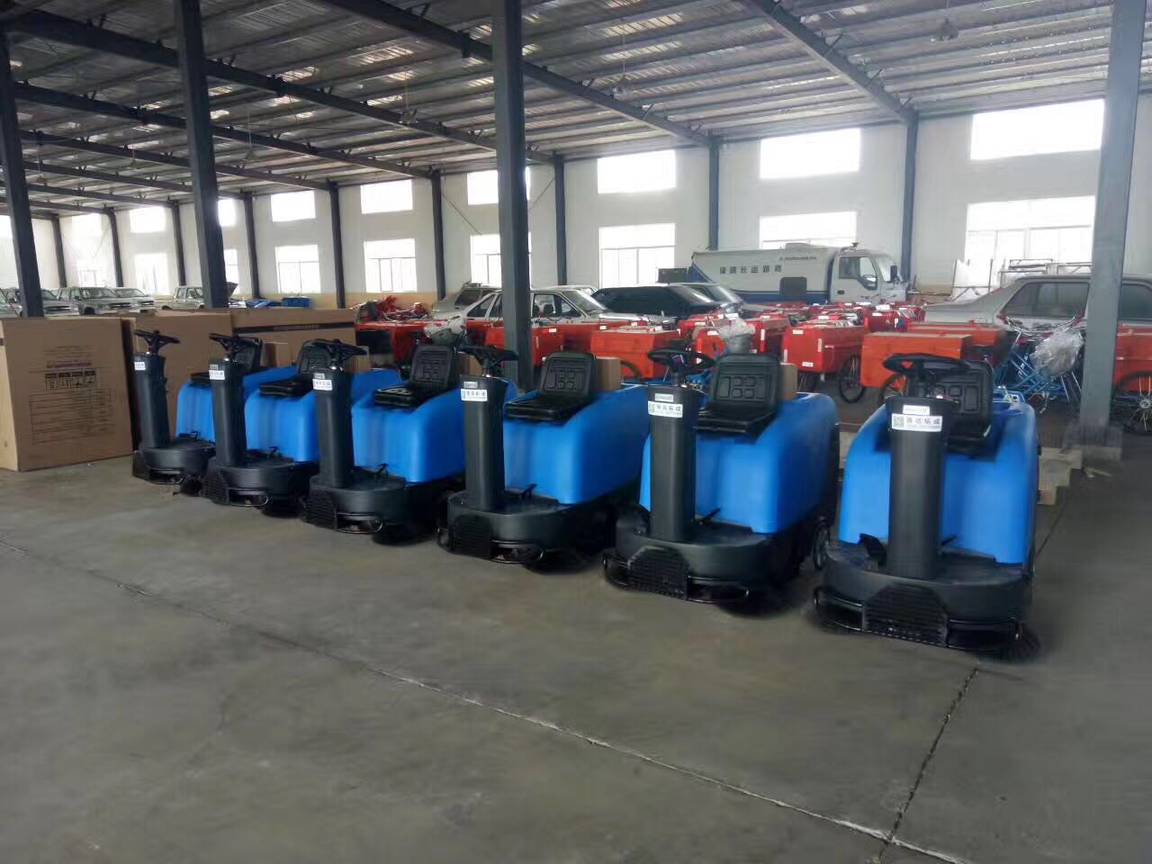 駕駛式掃地機(jī)在工業(yè)市場的應(yīng)用